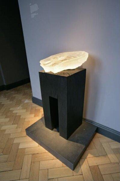 Font and plinth