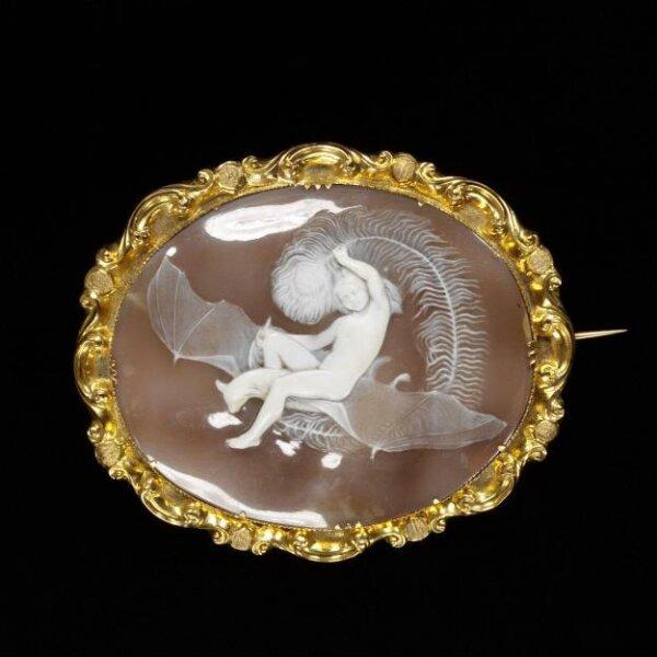 Brooch