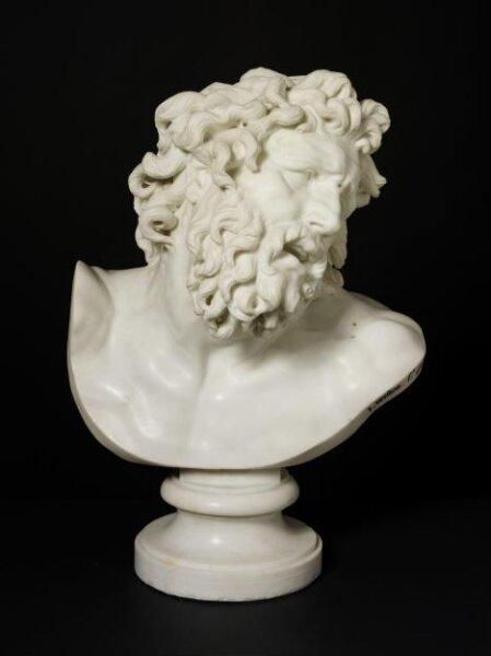 Bust
