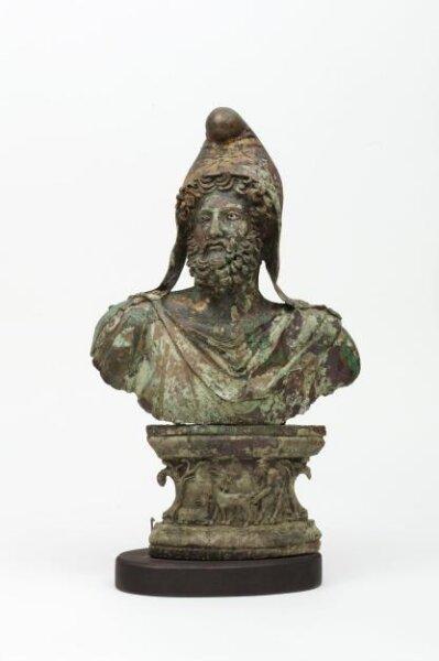 Bust