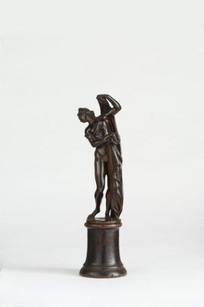 Statuette