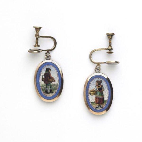 Earring