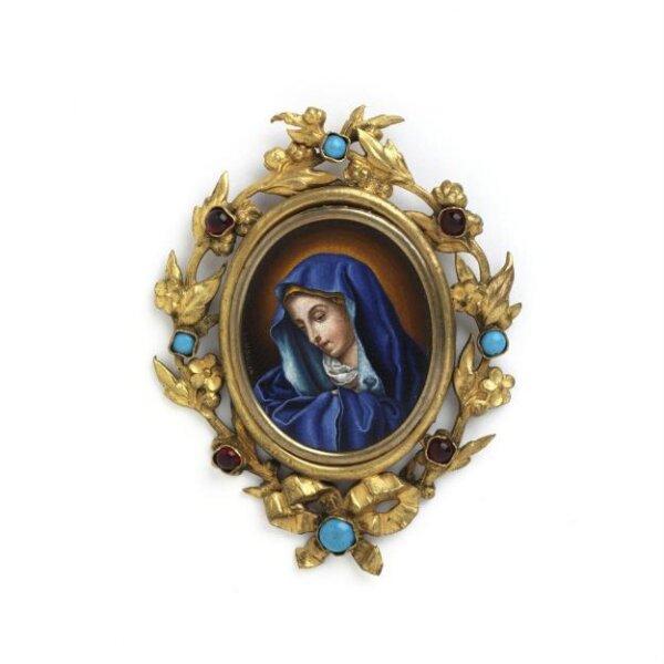 Brooch