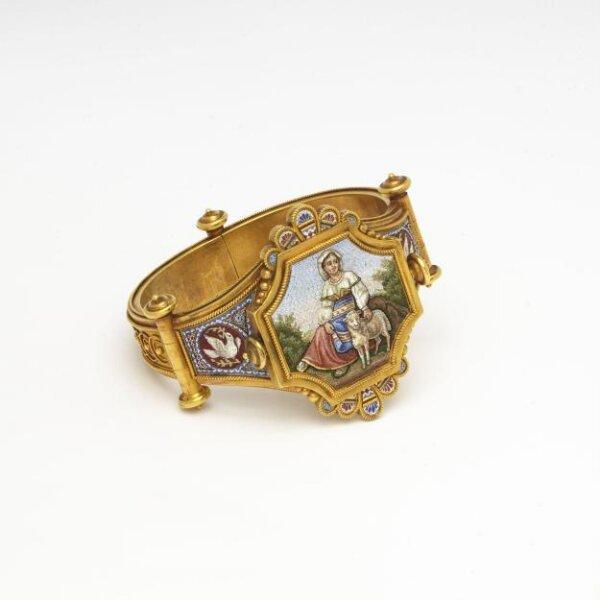 Bracelet