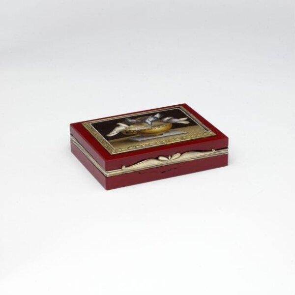 Snuffbox