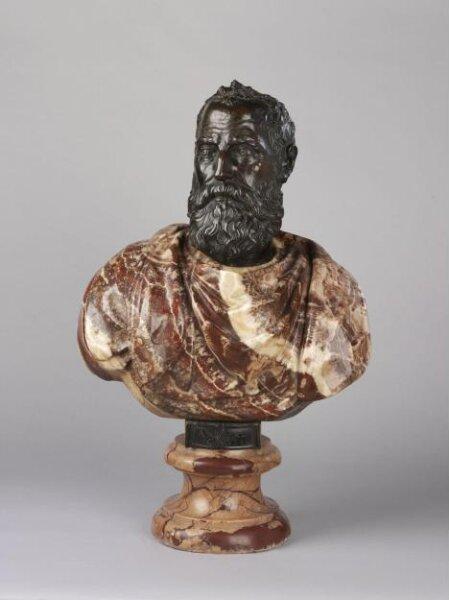 Bust