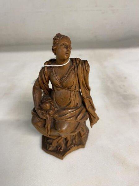 Statuette